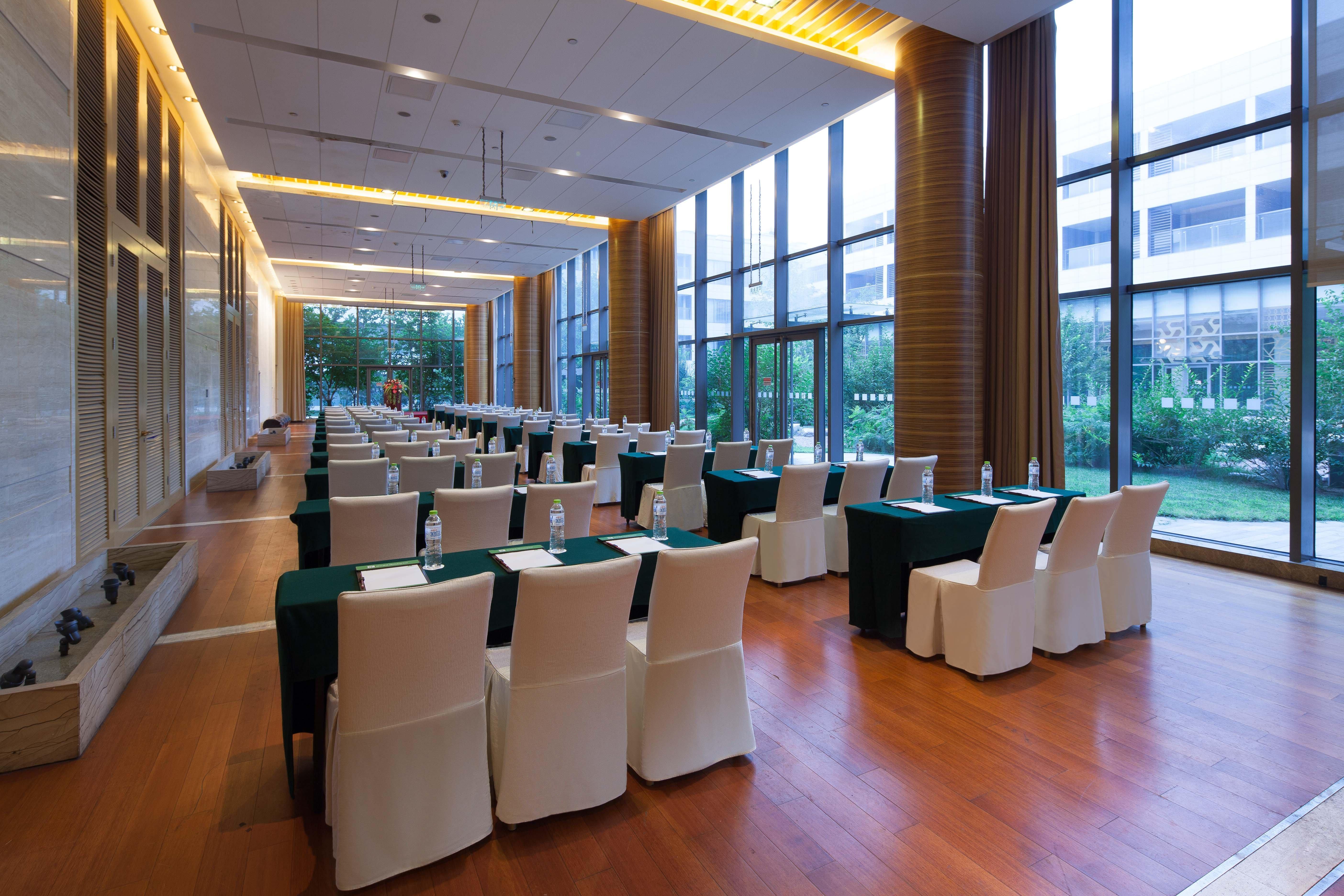 Holiday Inn Beijing Shijingshan Parkview By Ihg Εξωτερικό φωτογραφία