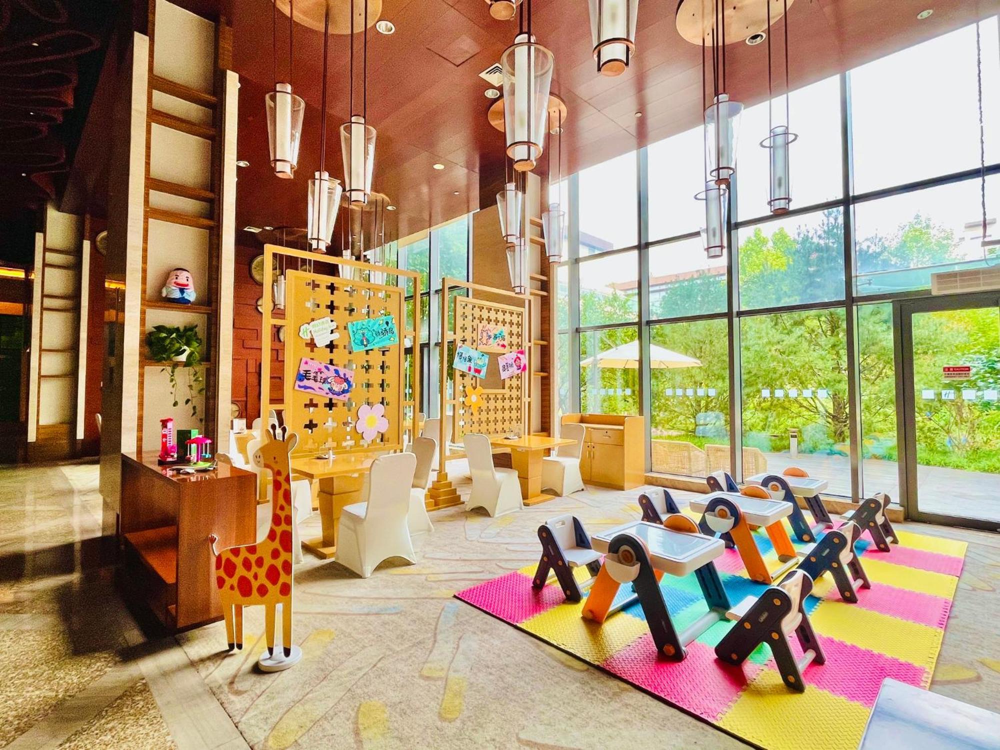 Holiday Inn Beijing Shijingshan Parkview By Ihg Εξωτερικό φωτογραφία