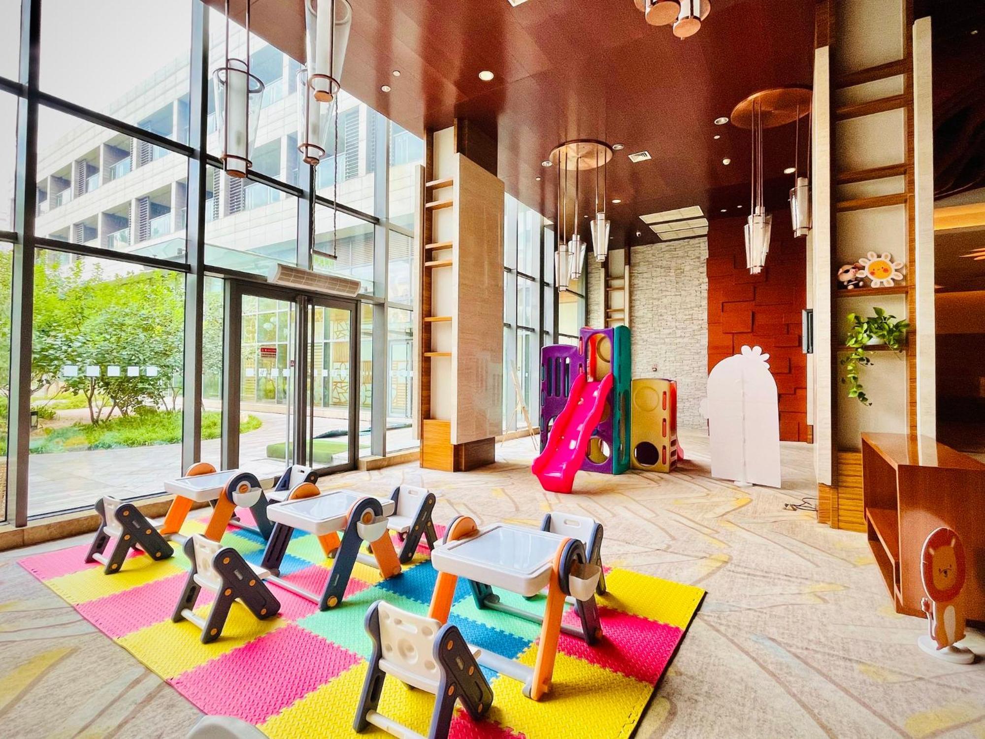 Holiday Inn Beijing Shijingshan Parkview By Ihg Εξωτερικό φωτογραφία